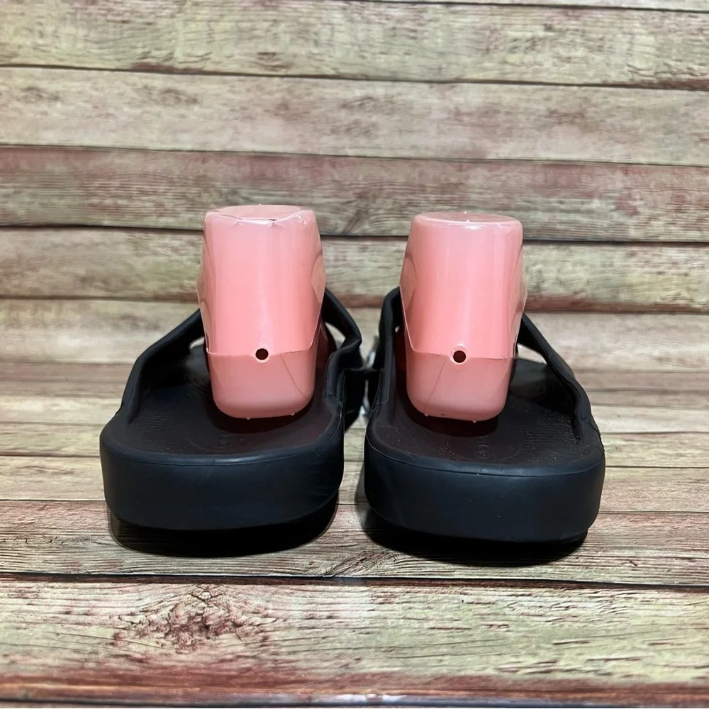 Oofos Ooahh Black Recovery Slide Sandals